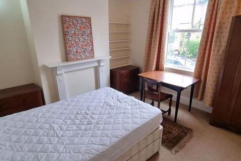 4 bedroom terraced house to rent, Oxford Road, Exeter