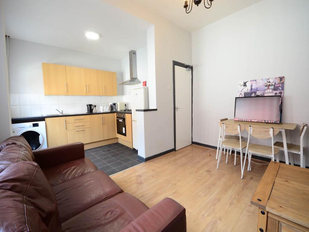 Brookdale Road, Wavertree, Liverpool 4 bed house share £1,906 pcm (£