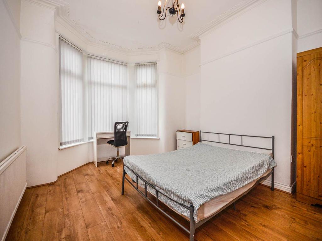 Brookdale Road, Wavertree, Liverpool 4 bed house share £1,906 pcm (£