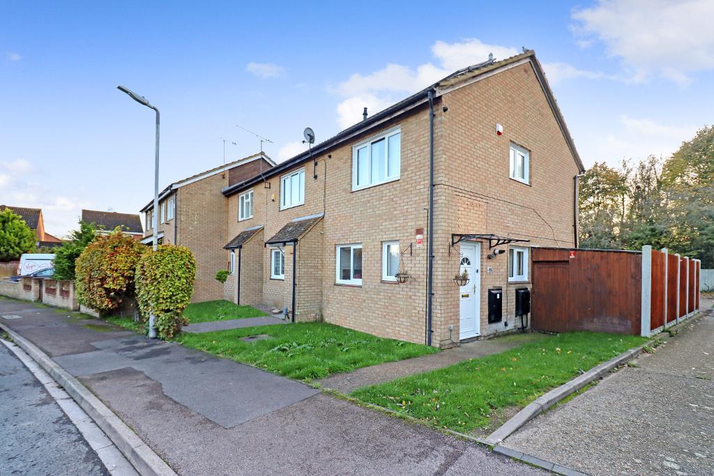 Fensome Drive, Houghton Regis, Dunstable, LU5 5SH 2 bed end of terrace