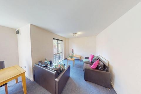 2 bedroom flat to rent, Flat 48 Royal Victoria Court