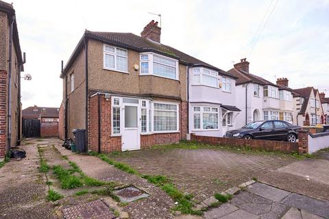 14 Westwick Gardens, Hounslow, TW4 6LW
