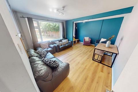 8 bedroom terraced house to rent, 5 Weston Avenue, Arboretum, Nottingham, NG7 4BA
