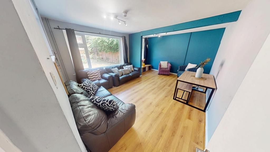 5-6-Weston-Avenue-06122025 171946