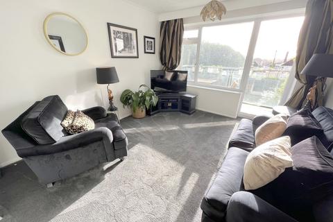 2 bedroom flat for sale - Longfleet Road, Poole, BH15