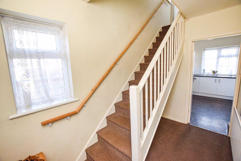 Abbotts Drive, StanfordLeHope 2 bed semidetached house £350,000