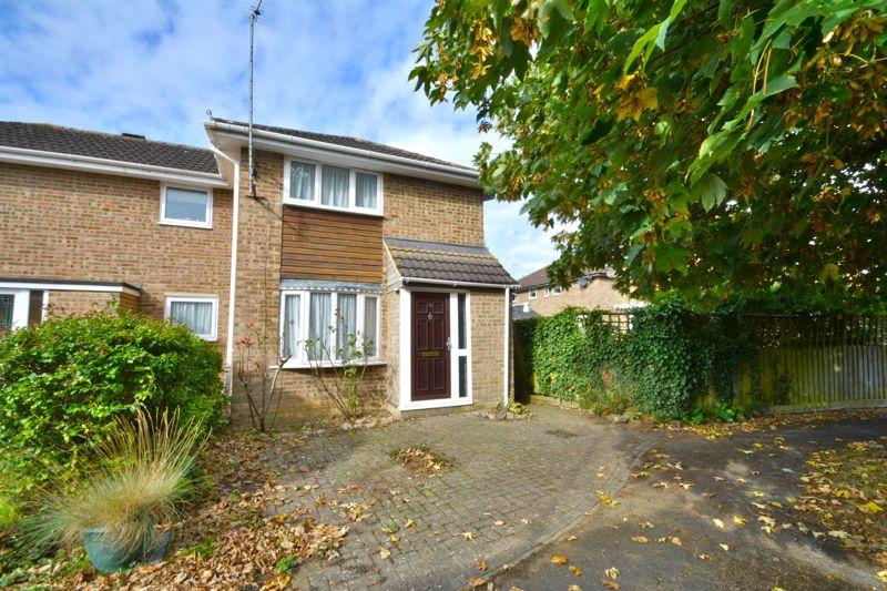 North Meadow Road, Cricklade, Wiltshire 2 bed semidetached house £