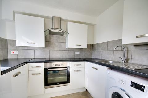 2 bedroom flat for sale - Wentworth Drive, Christchurch, BH23