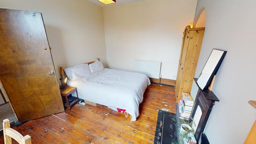 House in Nottingham - View 4