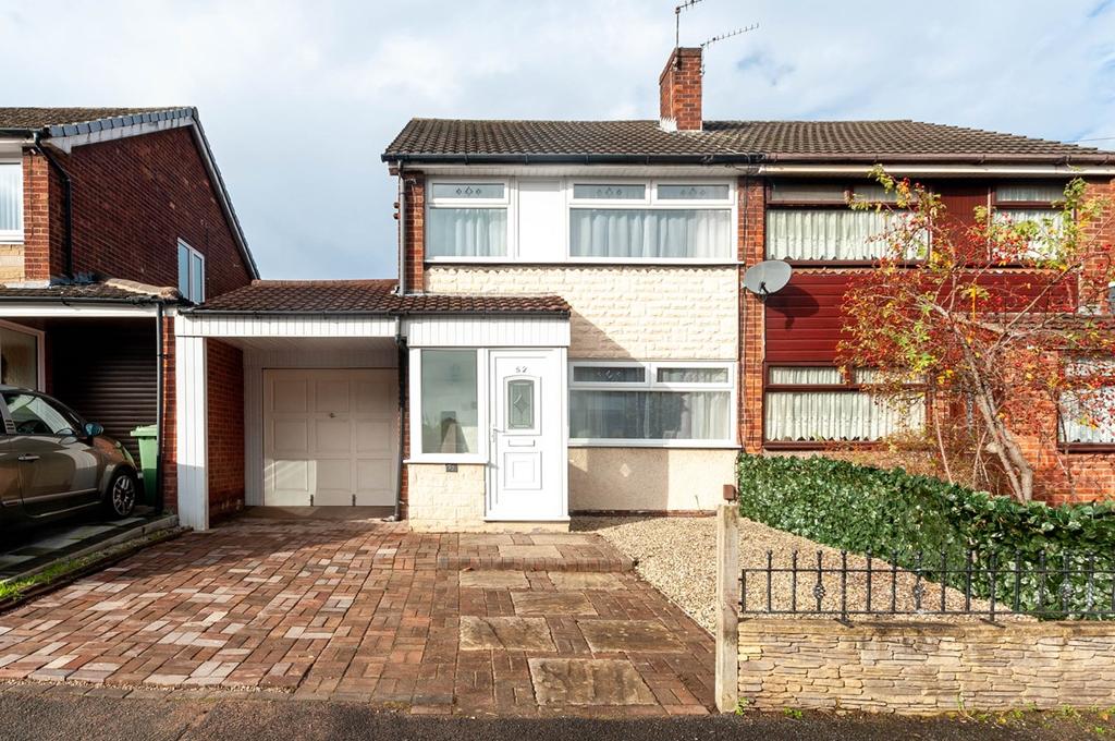 Sandringham Drive, St Helens, WA9 3 bed semidetached house for sale