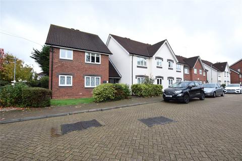 2 bedroom apartment for sale - Cunningham Close, Romford, London, RM6