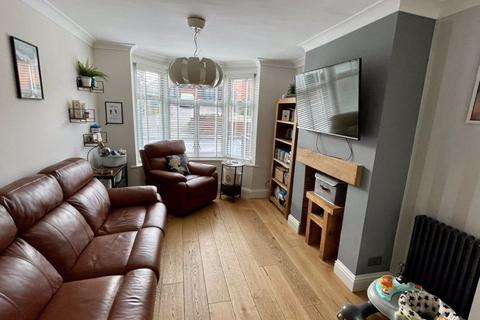 3 bedroom semi-detached house for sale - HINTON ROAD