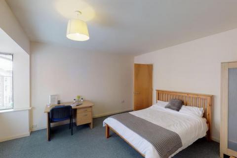 2 bedroom flat to rent, Flat 49 Royal Victoria Court