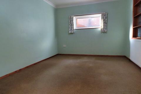 3 bedroom detached house to rent - Armshead Road, Werrington, Stoke-on-Trent, ST9 0EG