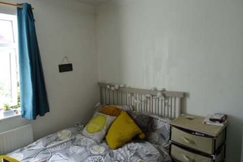 undefined, Kerville Street