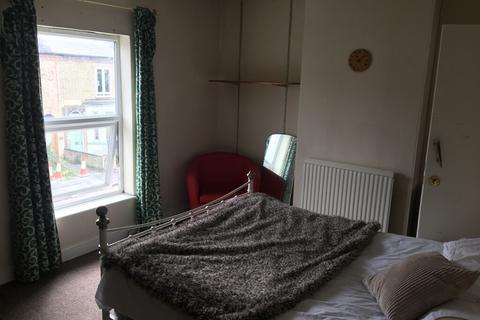 3 bedroom terraced house to rent - Swansea Road
