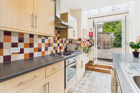 5 bedroom terraced house to rent, Warwick Street