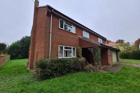 6 bedroom detached house to rent, Unthank Road