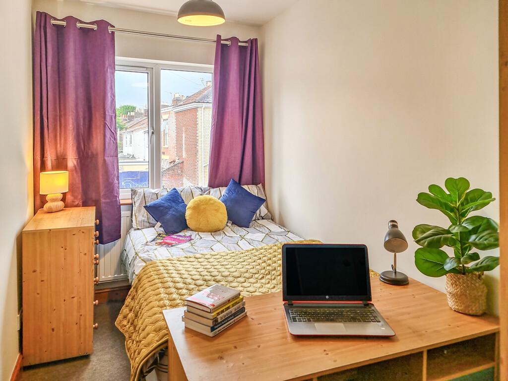 Bedroom 5