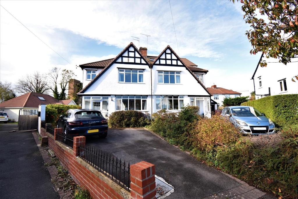 Wellington Walk, Westbury on Trym 3 bed semidetached house £600,000