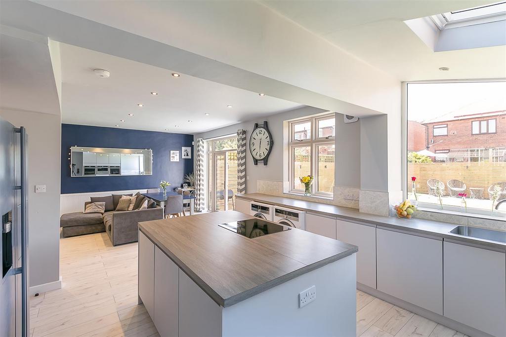 Rosewood Gardens, Kenton, Newcastle... 3 bed detached house £320,000