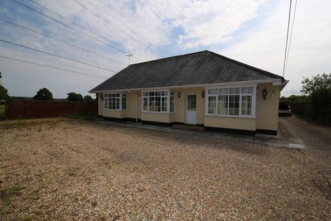4 bedroom detached bungalow to rent - Honiton Road, Cullompton