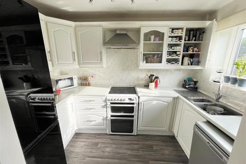 51b Turnberry Drive, Wilmslow, SK9 2QW