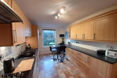 53 Beach Crescent, Littlehampton, BN17 5NT