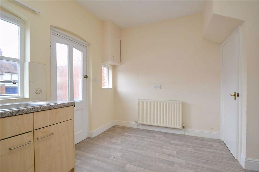 Kingsland Cottages, Back Lime Street, Shrewsbury, Shropshire 2 bed end