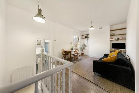 8a Wingford Road, London, SW2 4DS