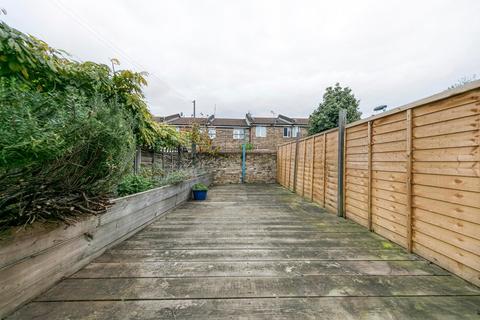 8a Wingford Road, London, SW2 4DS