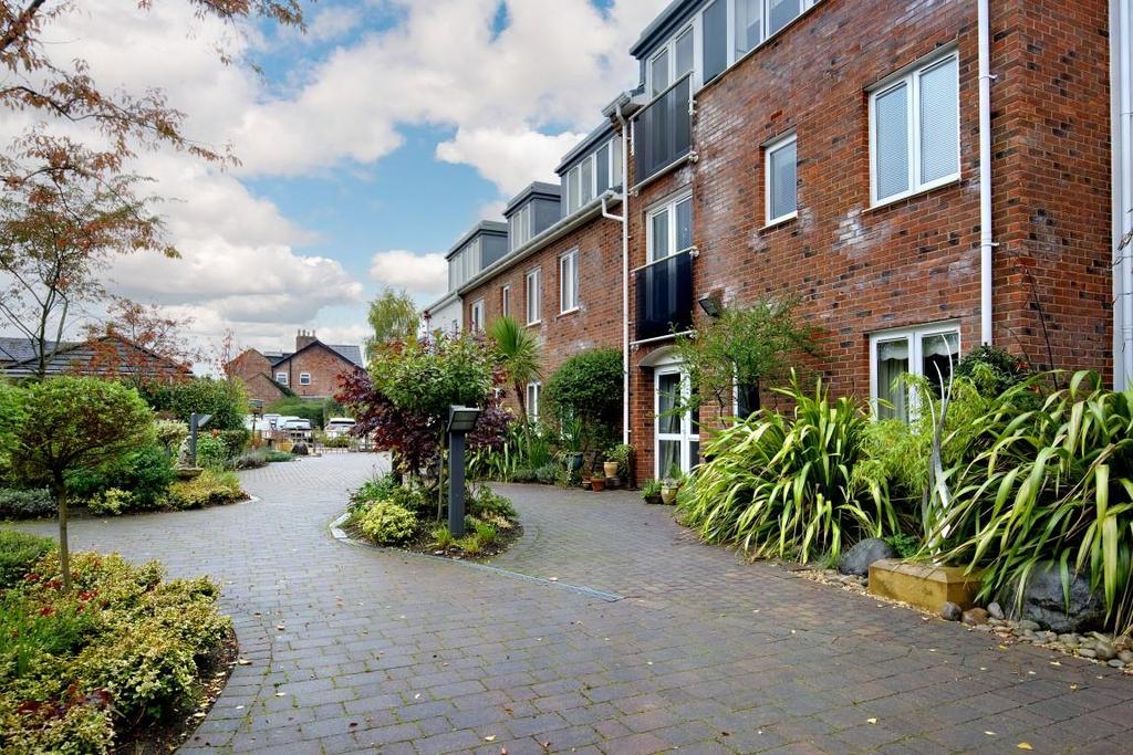 Booths Hill Close, Lymm 1 bed apartment for sale £200,000
