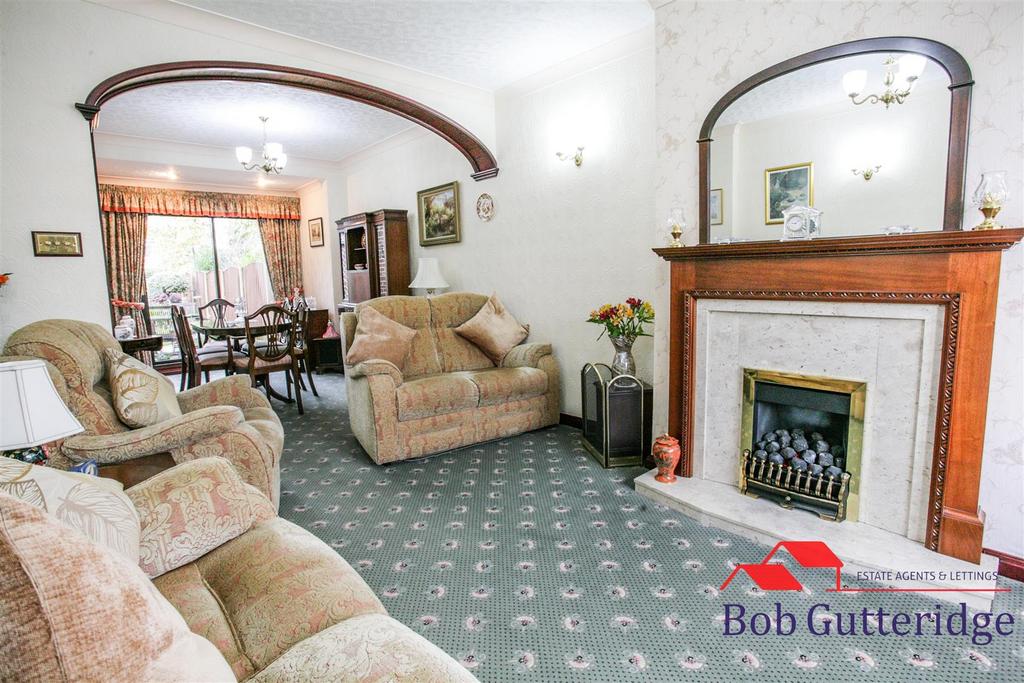 Heath Avenue, May Bank, Newcastle 3 bed semidetached house £220,000
