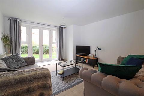 21 Birch Meadow Close, Warwick, CV34 4TZ