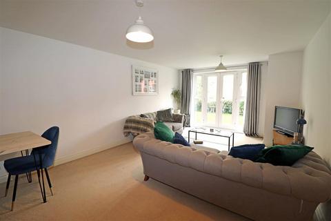 21 Birch Meadow Close, Warwick, CV34 4TZ