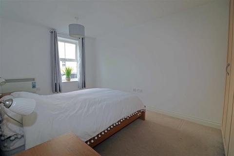 21 Birch Meadow Close, Warwick, CV34 4TZ