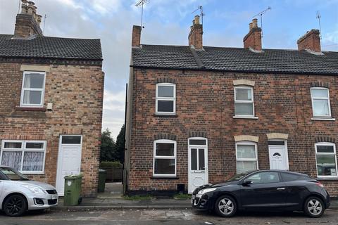 2 bedroom end of terrace house to rent - Barnby Gate, Newark