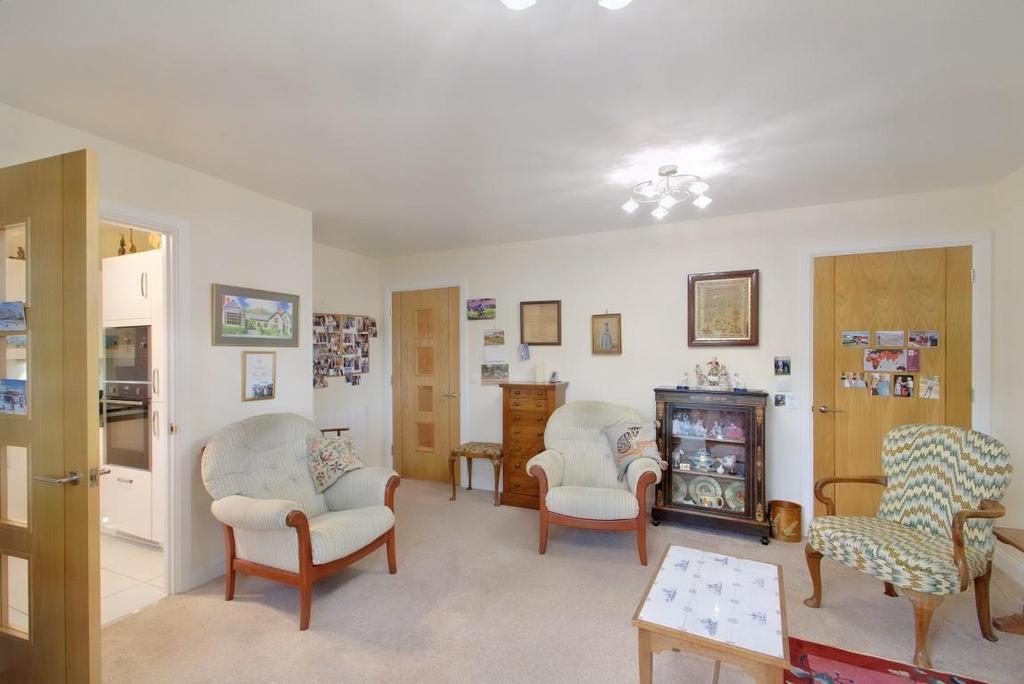 8526486-interior06 (Medium).jpg