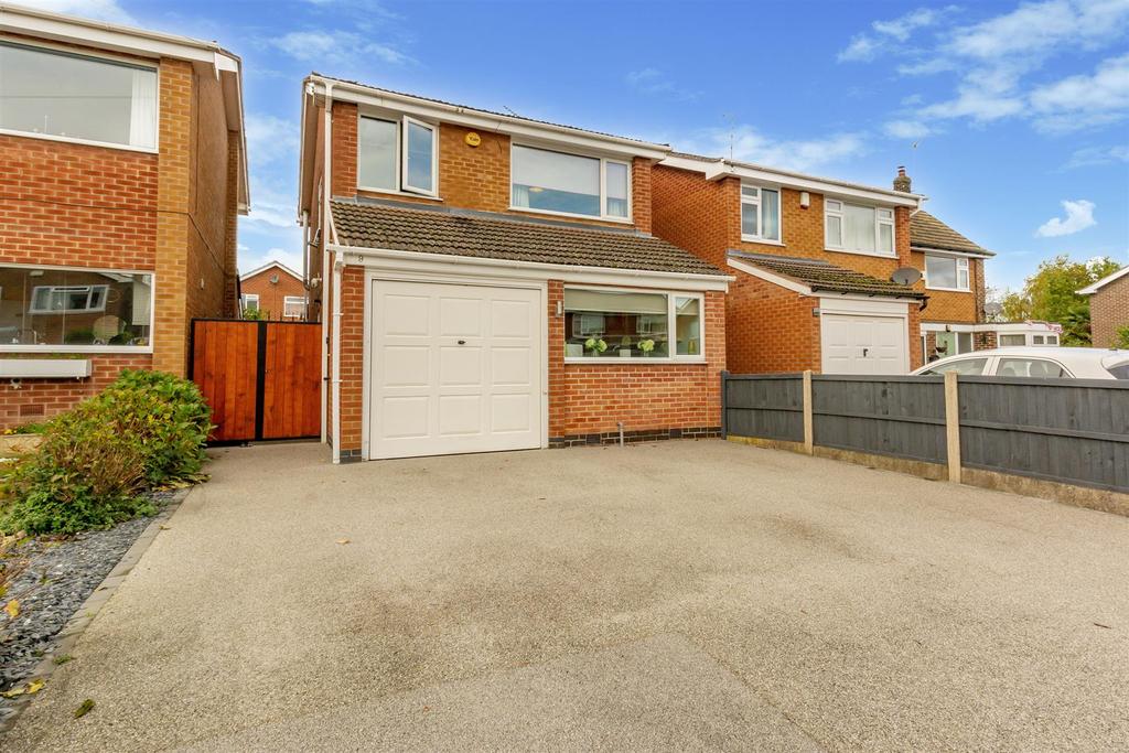 Neville Road, Calverton 3 bed detached house for sale £270,000