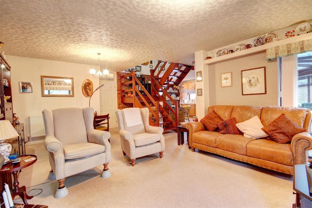 High Street, Clipston, Market Harborough 2 bed detached house for sale
