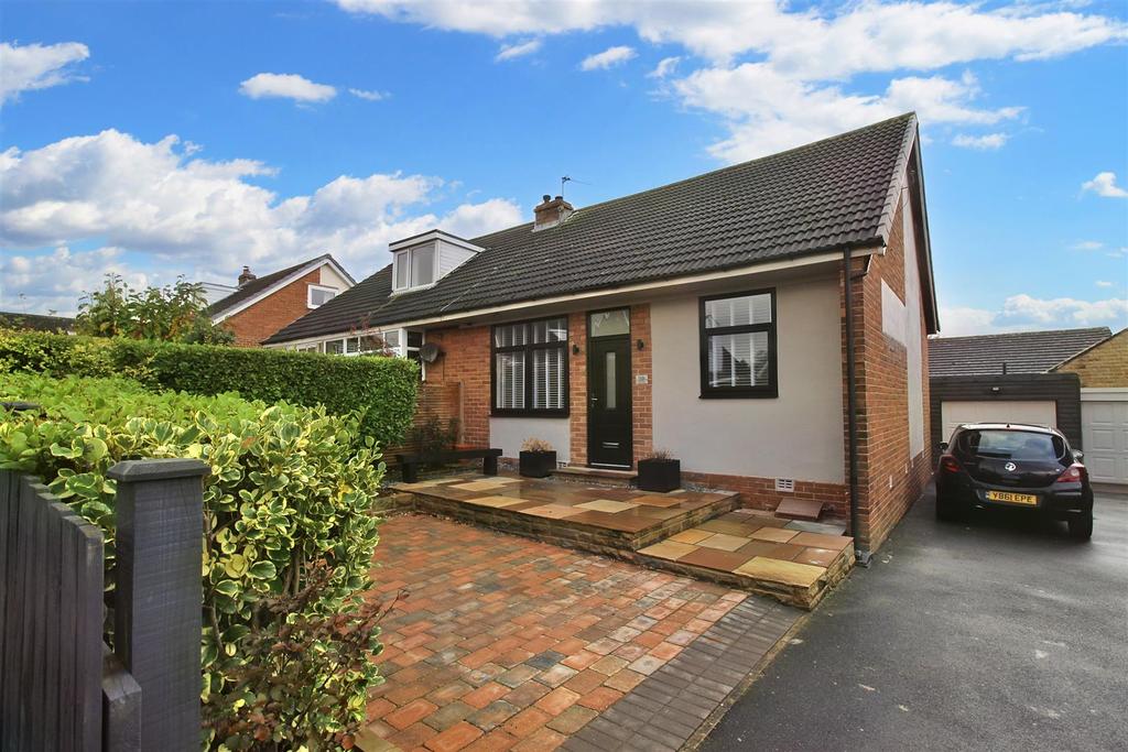 Westfield Drive, Skelmanthorpe, Huddersfield, HD8 9AN 3 bed semi