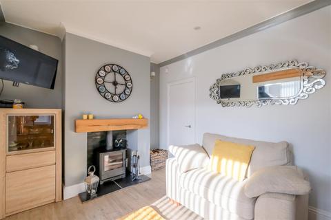 437 Halifax Road, Brighouse, HD6 2PE