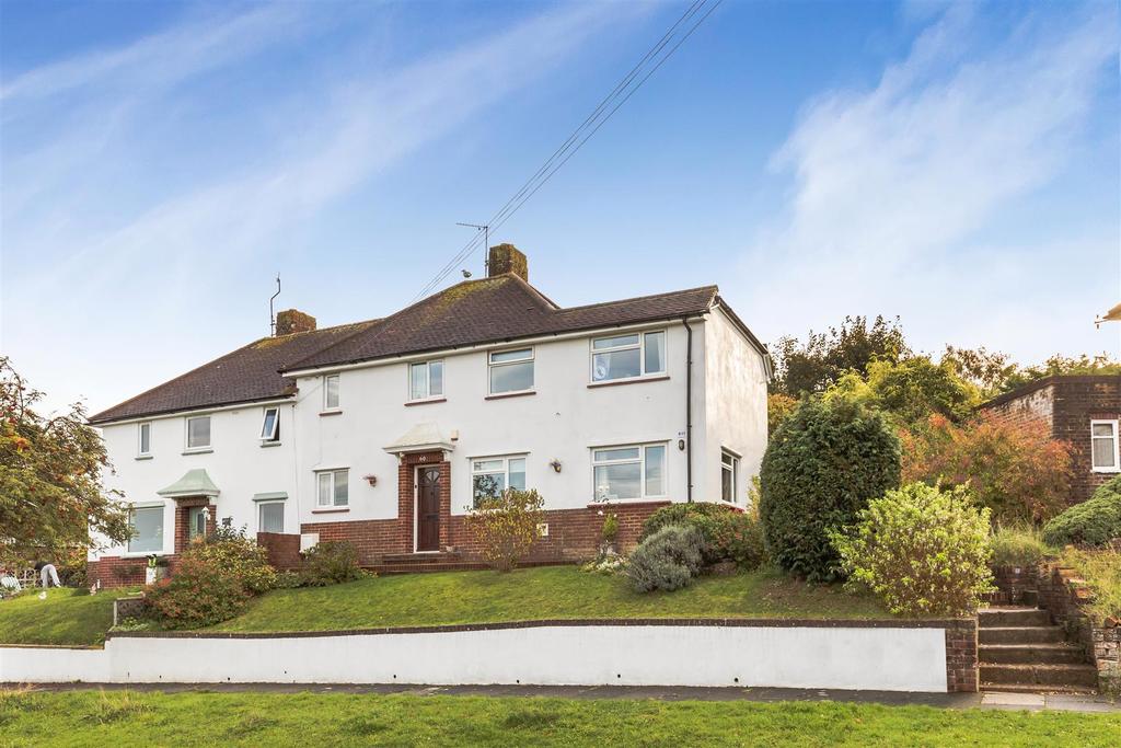 Fernhurst Crescent, Brighton 4 bed semidetached house £500,000