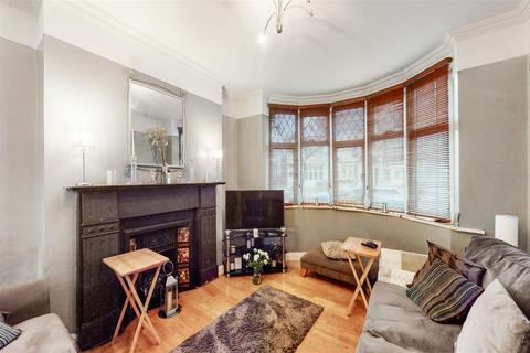 21 Priory Close, Wembley, HA0 2SD