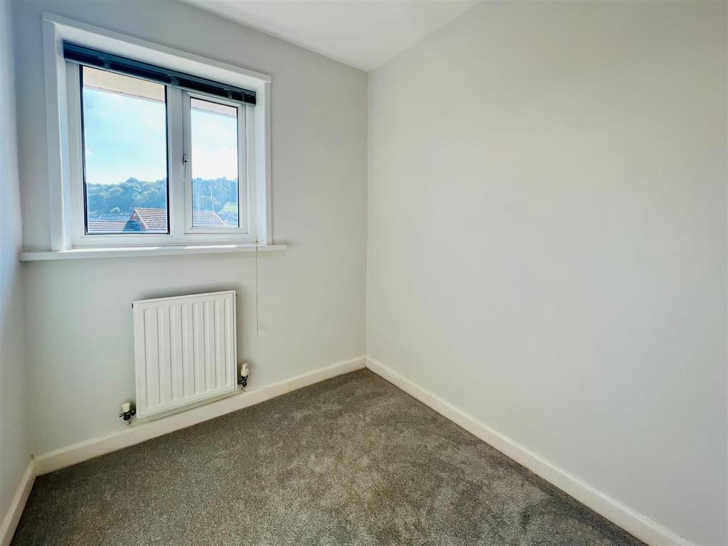 55 Elm Road 12.JPG