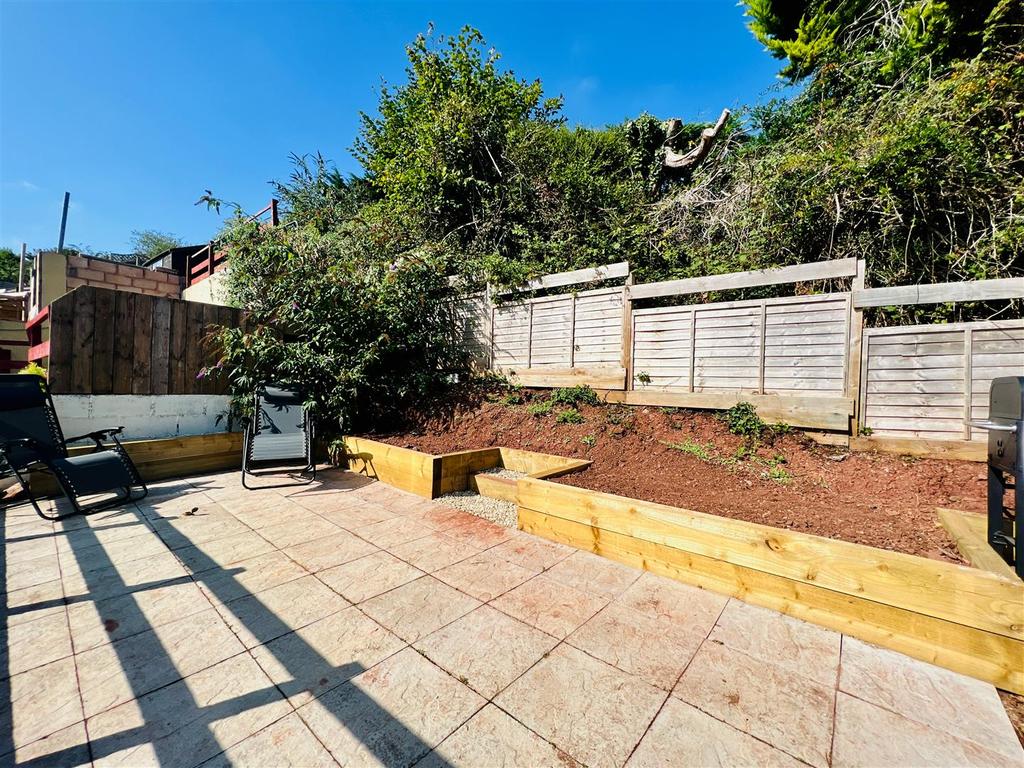 55 Elm Road 8.JPG