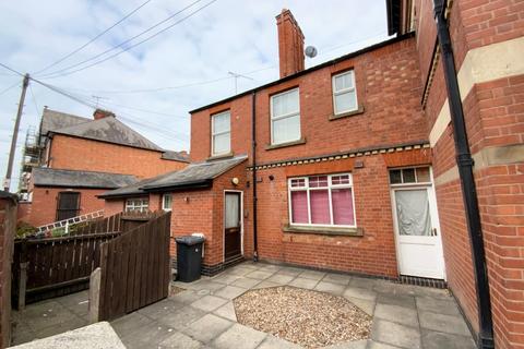 4 bedroom end of terrace house for sale - 4 FLATS & DOUBLE GARAGE. Fosse Road Central, West End, Leicester