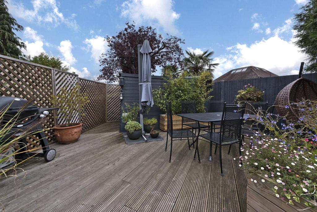 2 Merrow Rd 0161.jpg