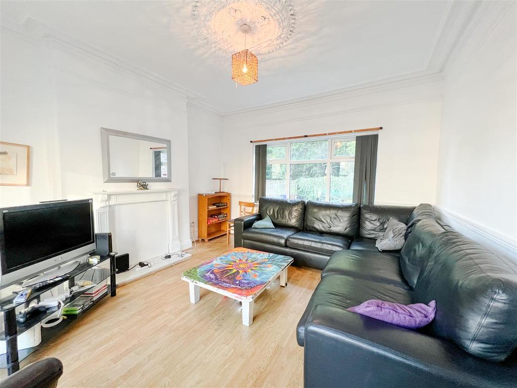 121 Springvale Road, Sheffield 6 bed house £2,184 pcm (£504 pw)