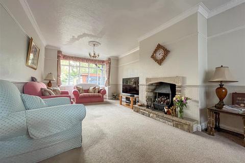 4 bedroom detached house for sale, Little Bushey Lane, Bushey